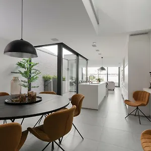 Sky & 2 - Free Parking - Free Bikes - Evcharging Vakantiehuis