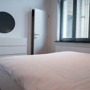 Smartflats - Stephanie , Brussels Belgium